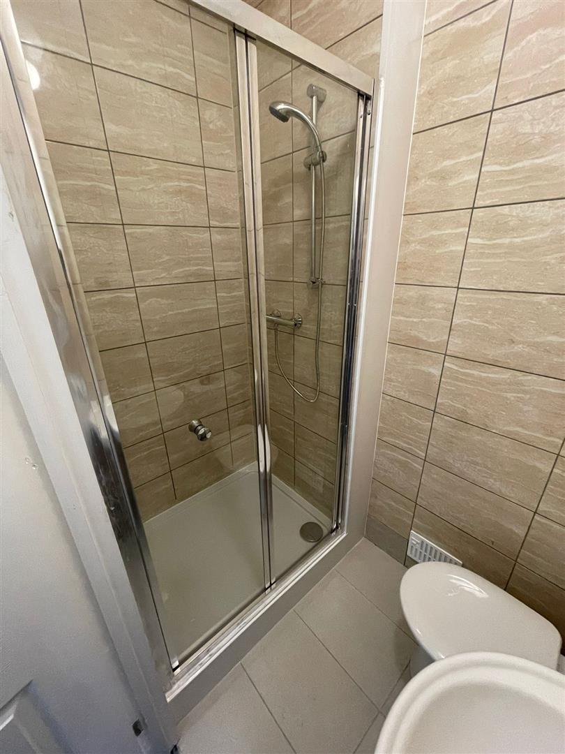 3 bed house to rent in Bolingbroke Road, Coventry 9