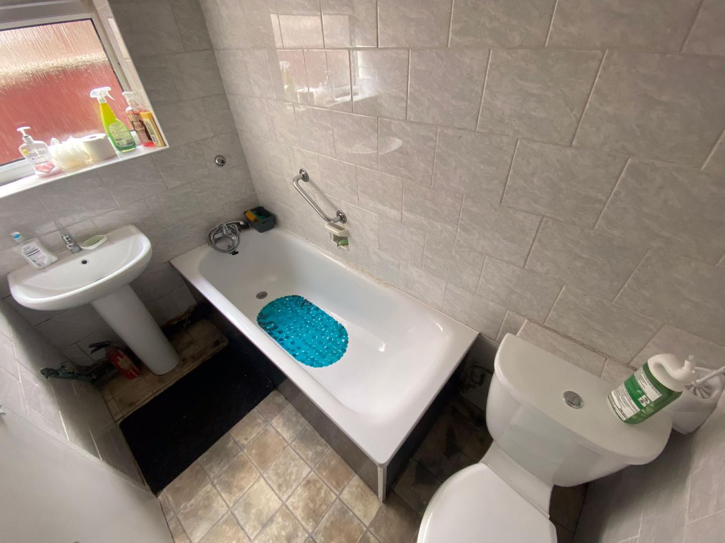 2 bed house to rent in Cross Road, Coventry  - Property Image 11