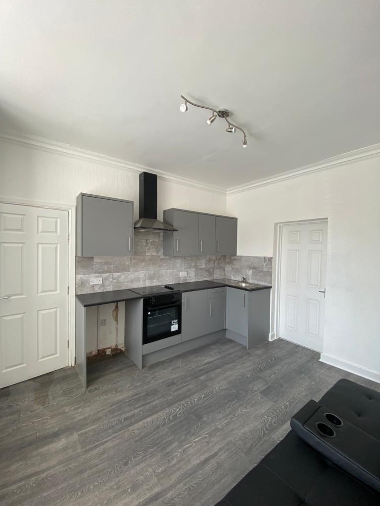 1 bed studio flat to rent in Pridmore Road, Coventry  - Property Image 1
