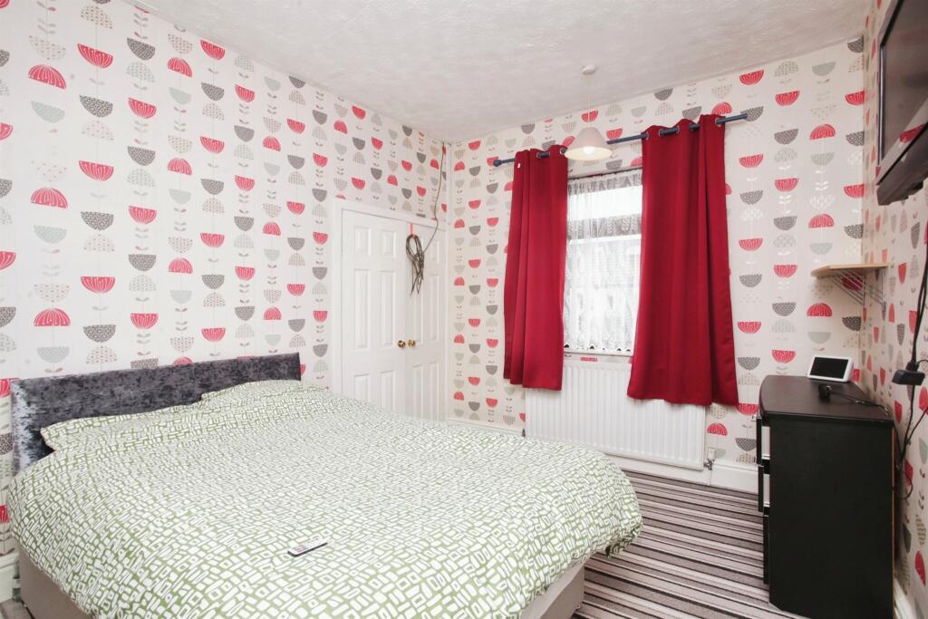 3 bed semi-detached house to rent in Jackers Road, Coventry 4