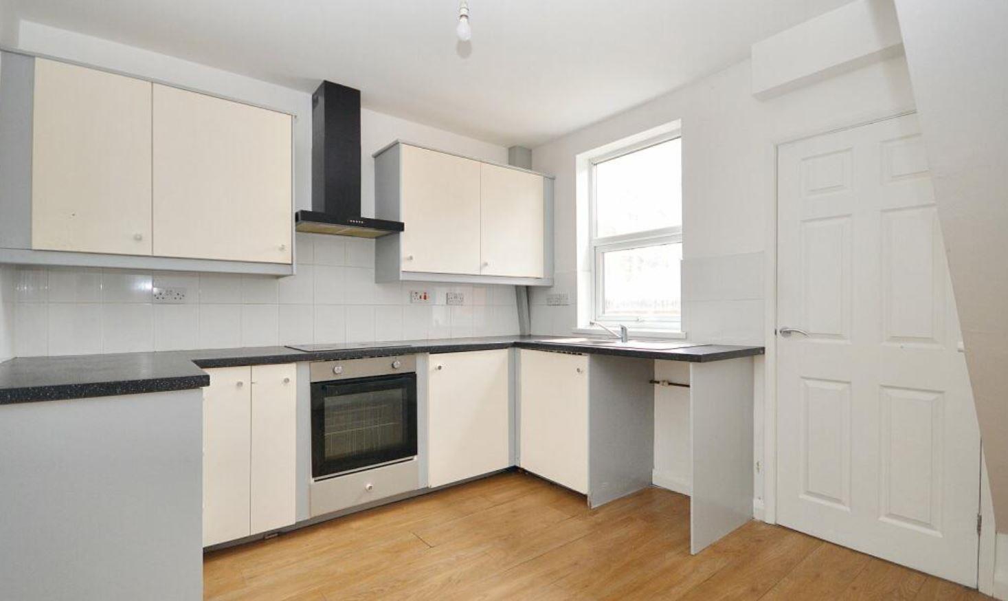 2 bed terraced house to rent in Caludon Road, Coventry 3