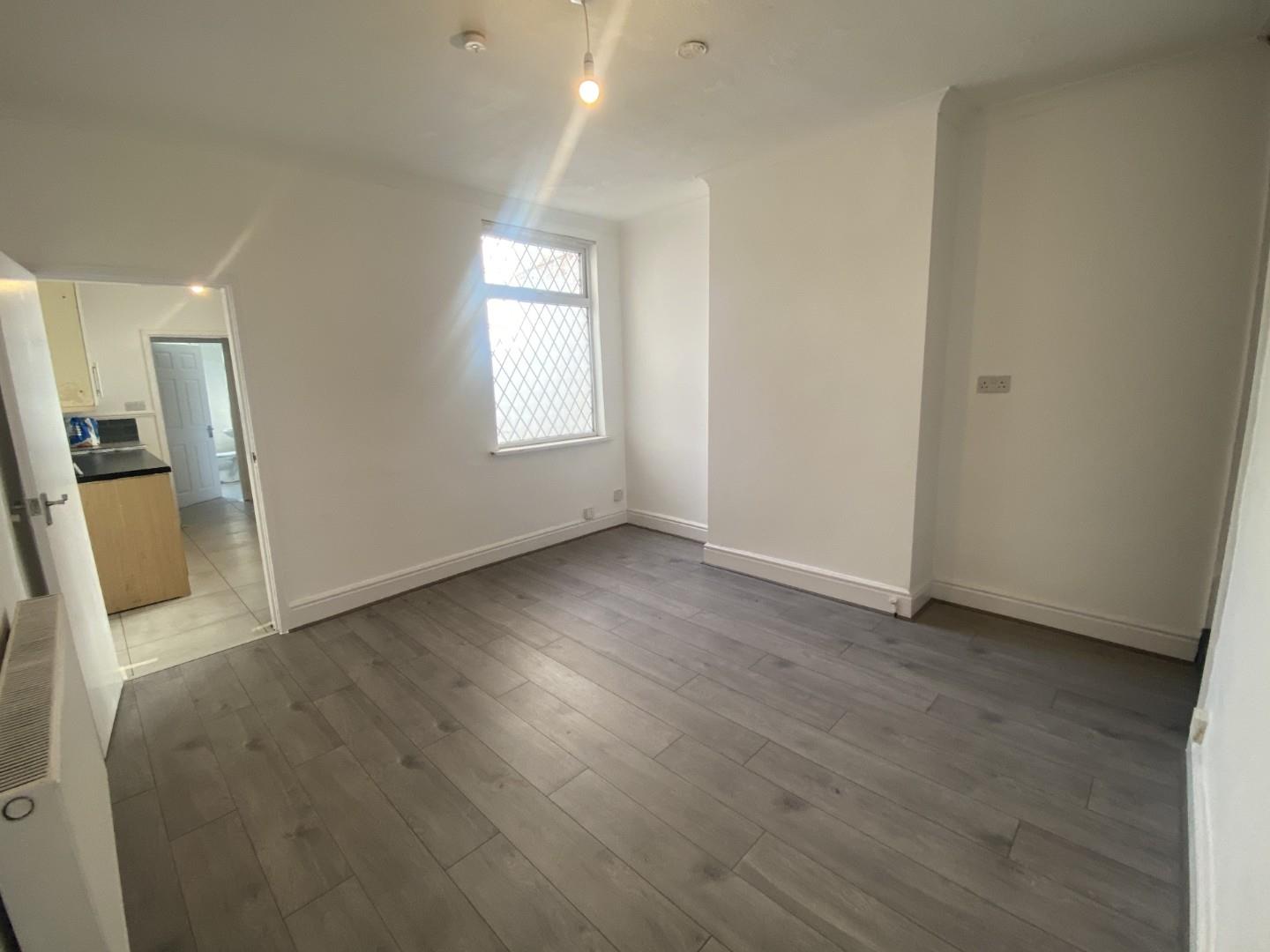 3 bed terraced house to rent in Park Street, Coventry 2