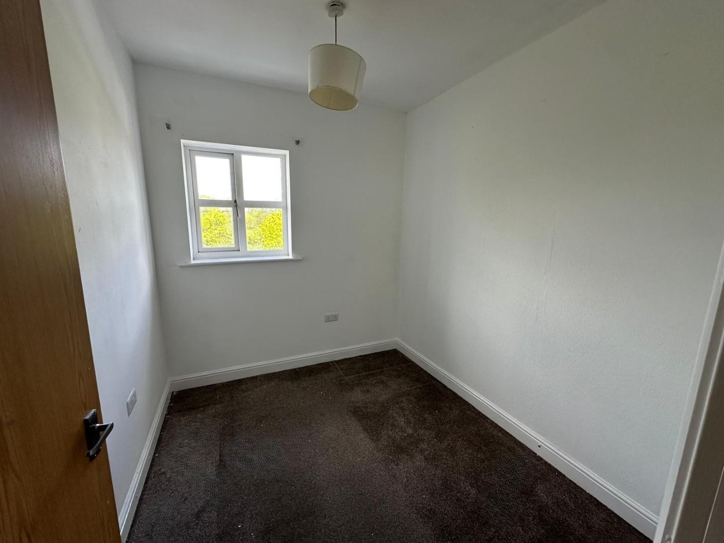 2 bed flat for sale in Brickhouse Lane South, Tipton 3