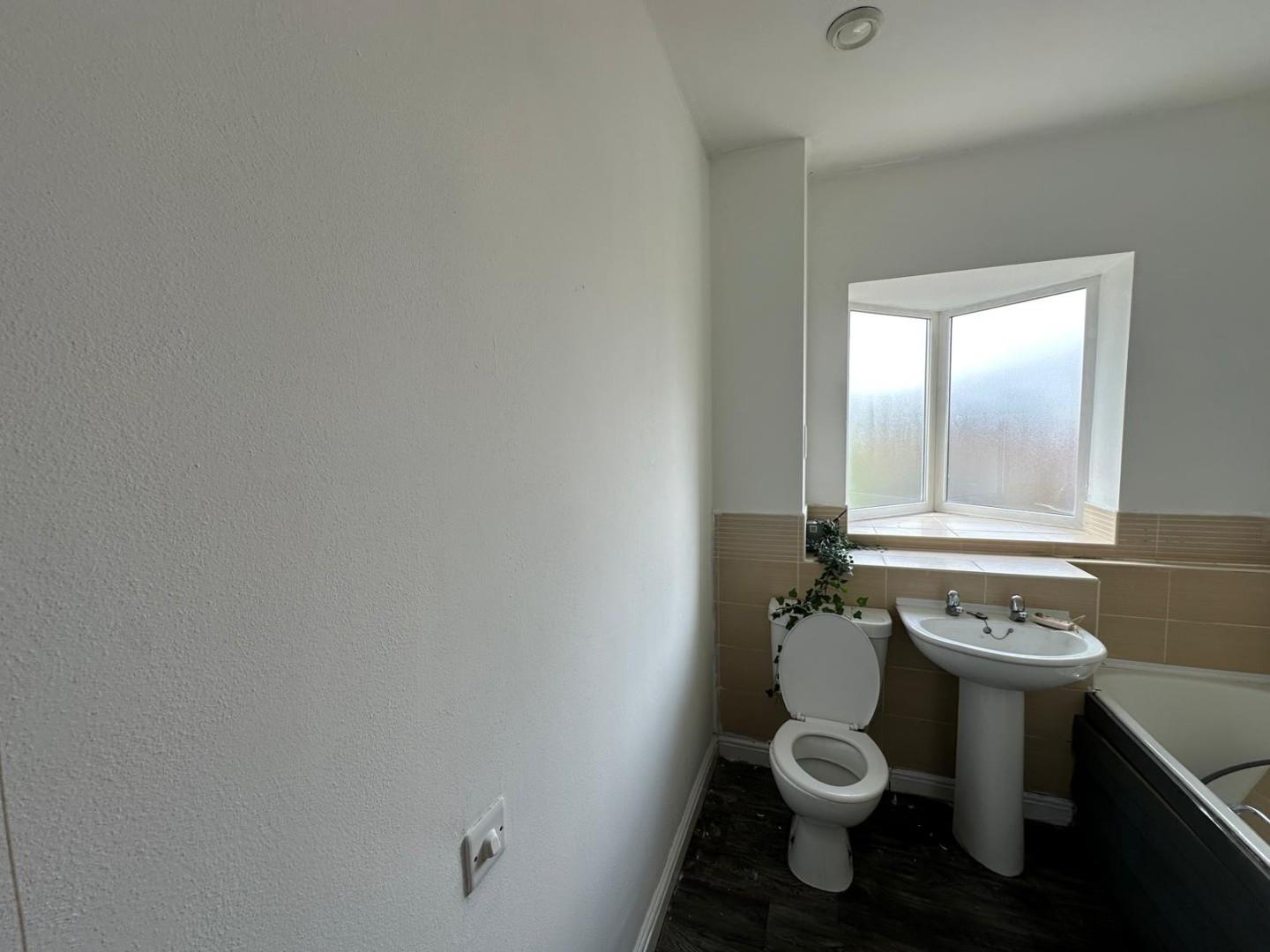 2 bed flat for sale in Brickhouse Lane South, Tipton  - Property Image 7
