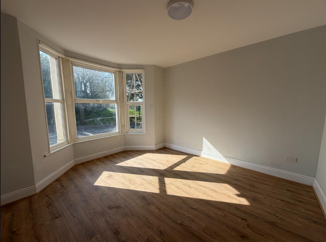 2 bed flat to rent in Walsgrave Road, Coventry 2