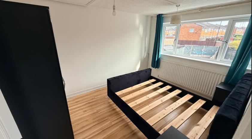 3 bed house to rent in Carver Close, Coventry 6