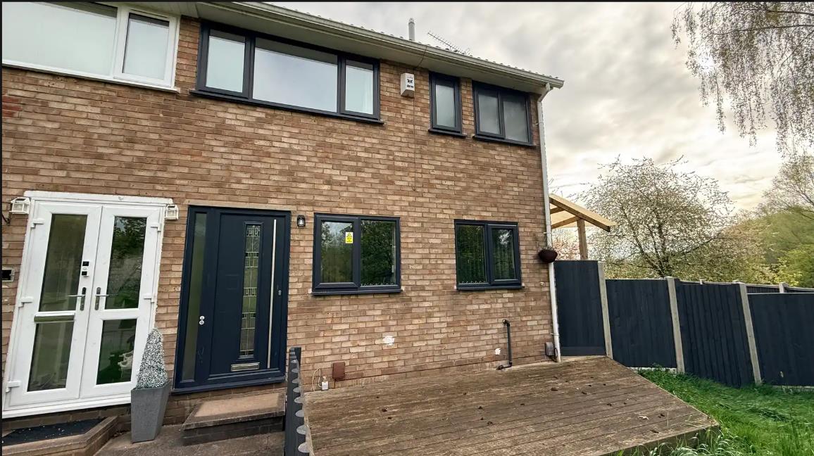 3 bed house to rent in Carver Close, Coventry - Property Image 1