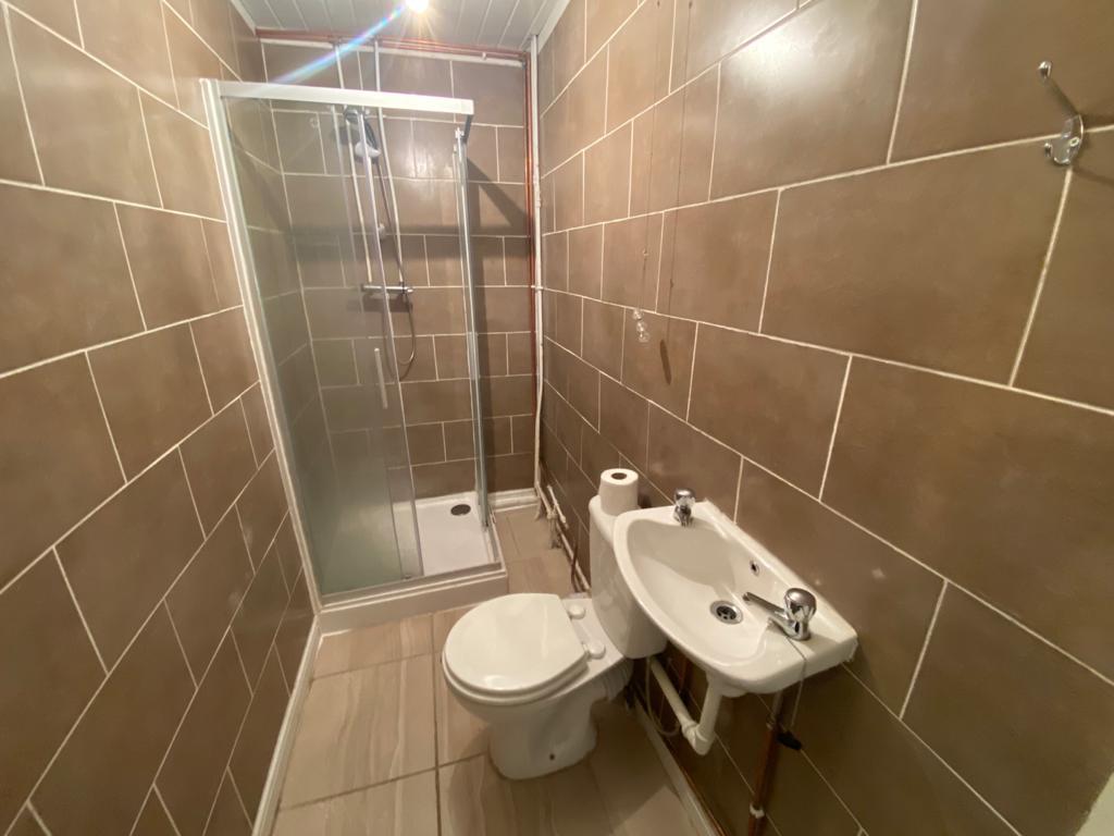 6 bed house share to rent in Holbrook Lane, Coventry 2