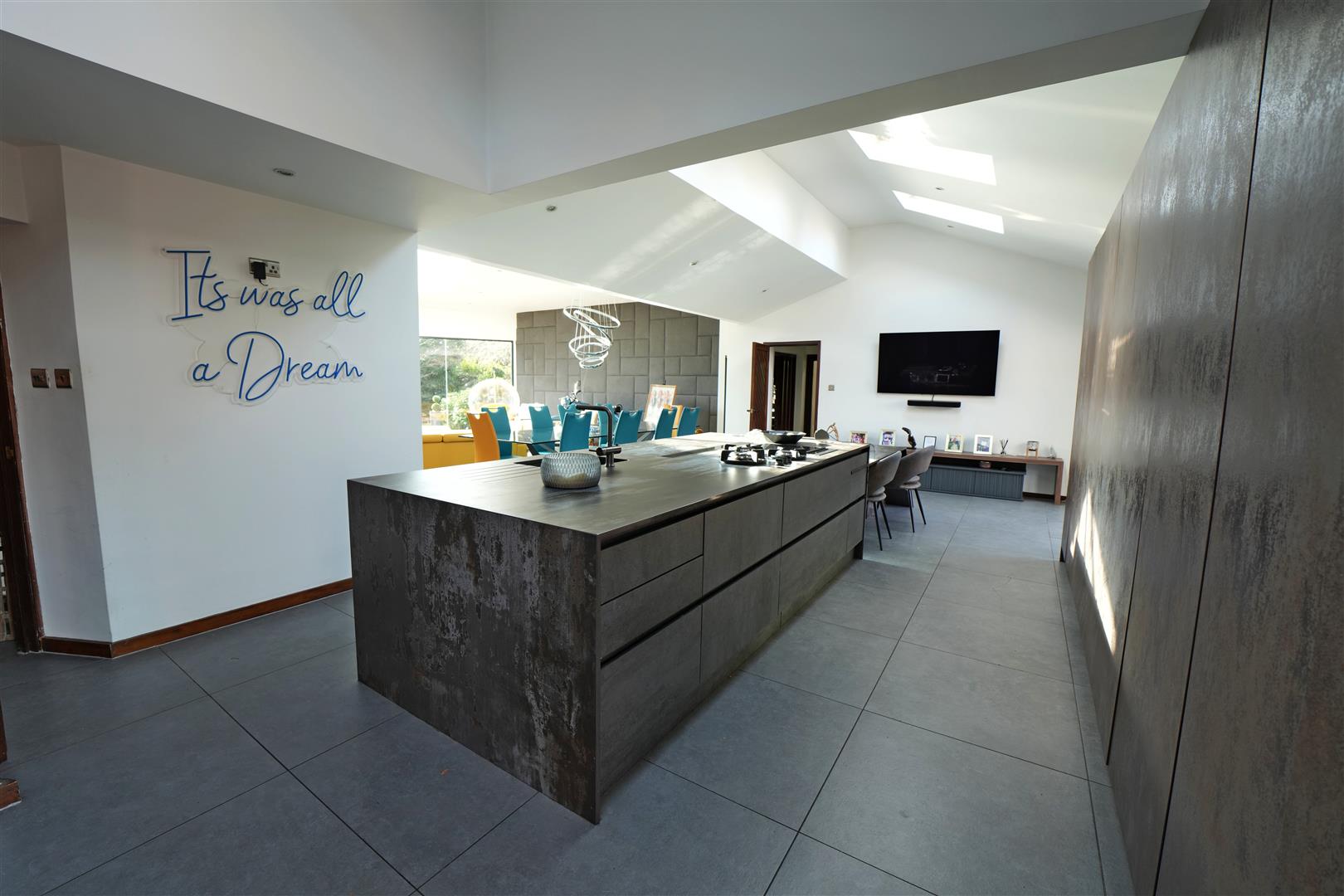 5 bed detached bungalow for sale in Davenport Road, Coventry 3