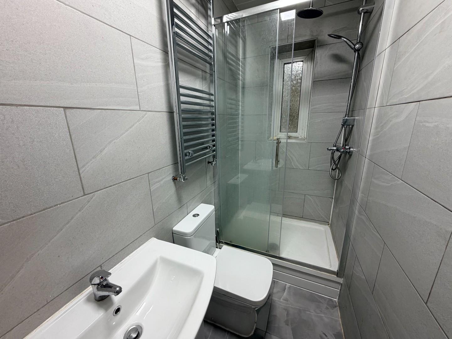 3 bed end of terrace house to rent in Marion Road, Coventry 3