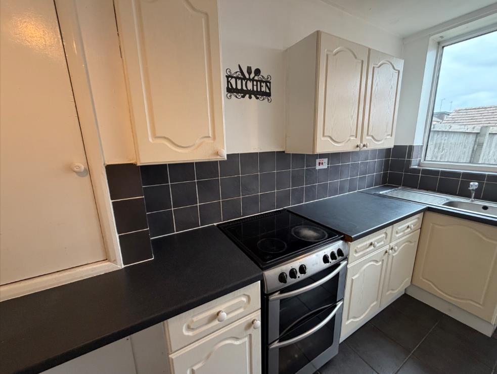 2 bed house to rent in Shortlands, Bedworth  - Property Image 3
