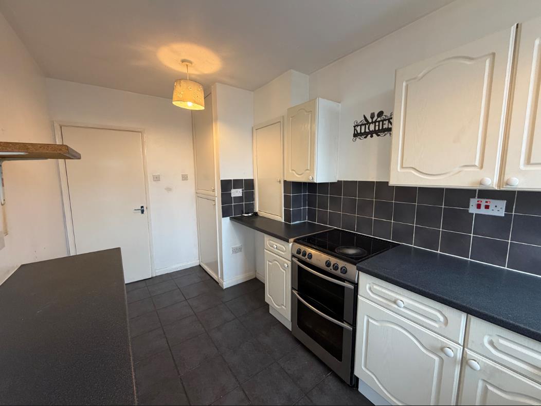 2 bed house to rent in Shortlands, Bedworth 3