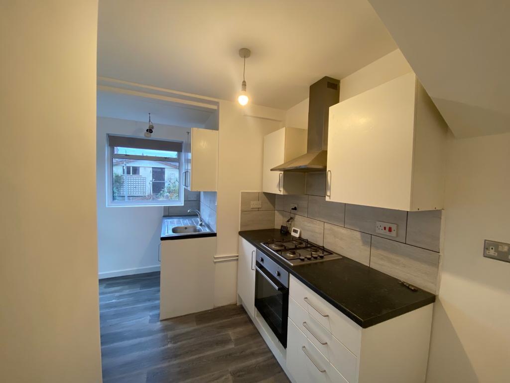 3 bed end of terrace house for sale in Dunster Place, Coventry 5