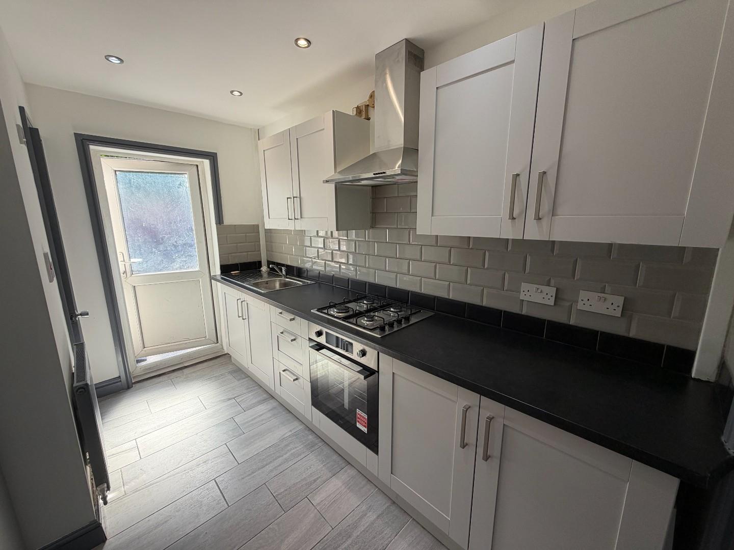 4 bed end of terrace house to rent in King Georges Avenue, Coventry  - Property Image 3