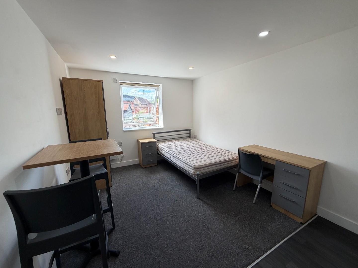 1 bed flat to rent in Lower Holyhead Road, Coventry - Property Image 1