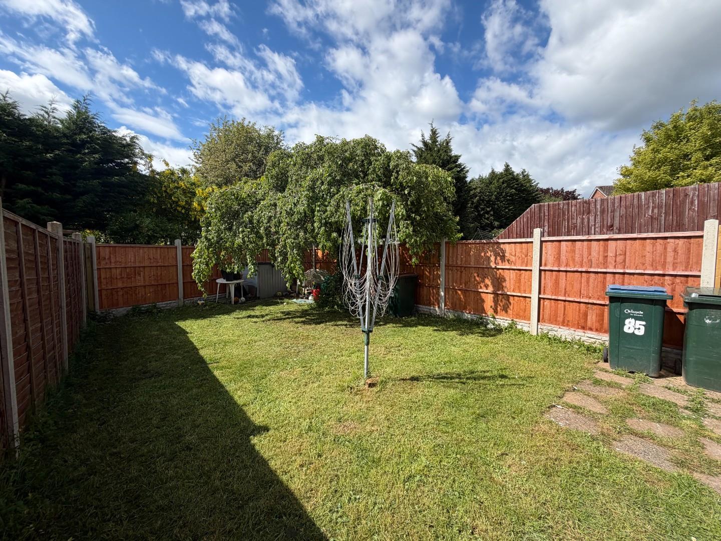 3 bed semi-detached house to rent in Alfriston Road, Coventry 13