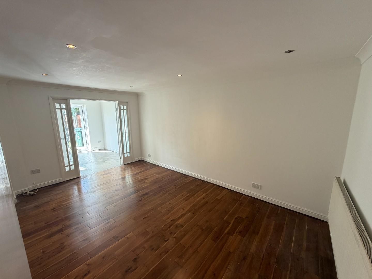3 bed semi-detached house to rent in Alfriston Road, Coventry 3