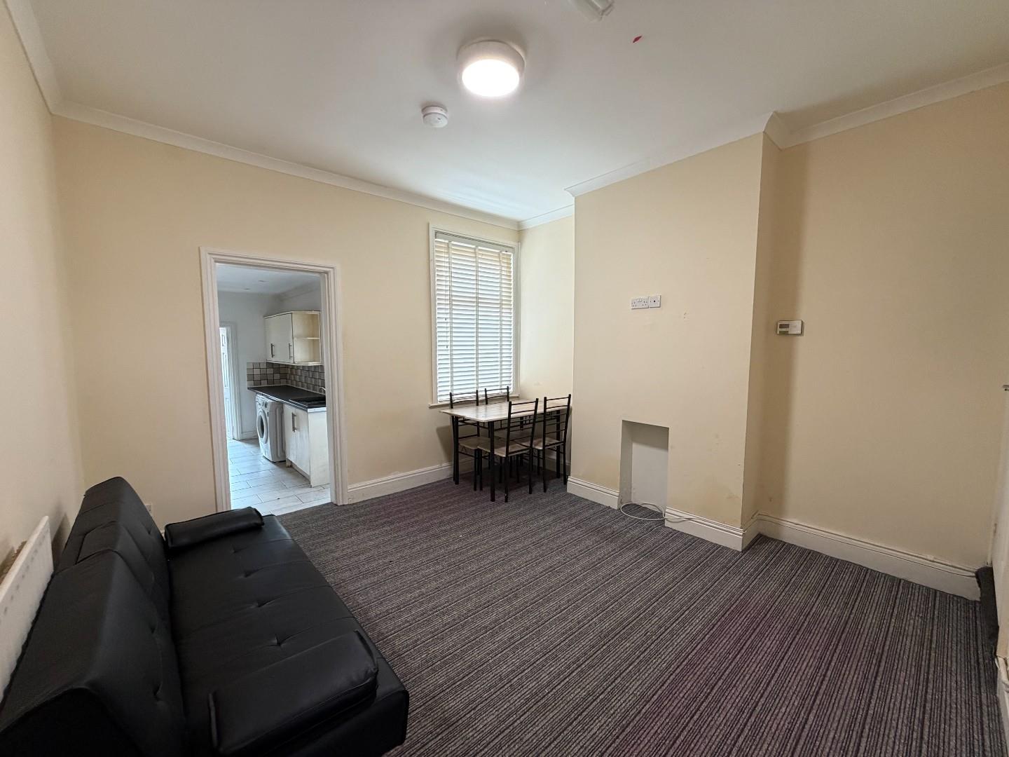4 bed house to rent in Dean Street, Coventry  - Property Image 2