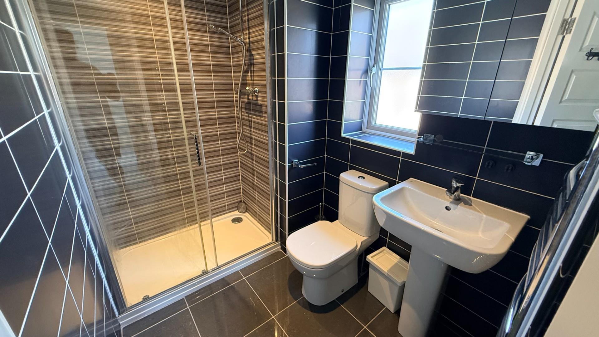 4 bed house to rent in Canal View, Coventry 10
