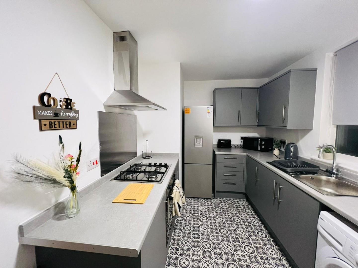 3 bed terraced house for sale in Holborn Avenue, Coventry, CV6