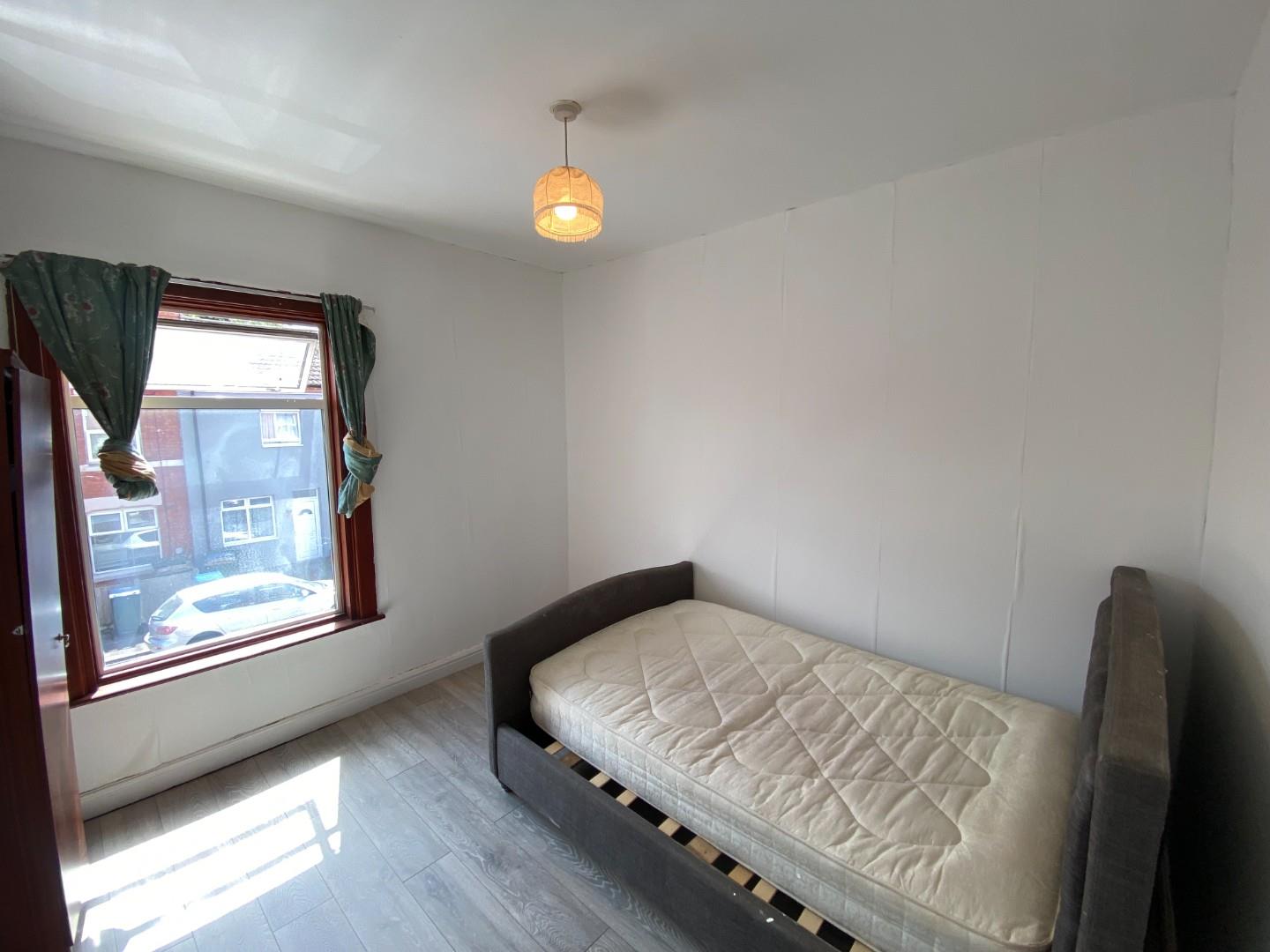2 bed end of terrace house to rent in Aldbourne Road, Coventry 7