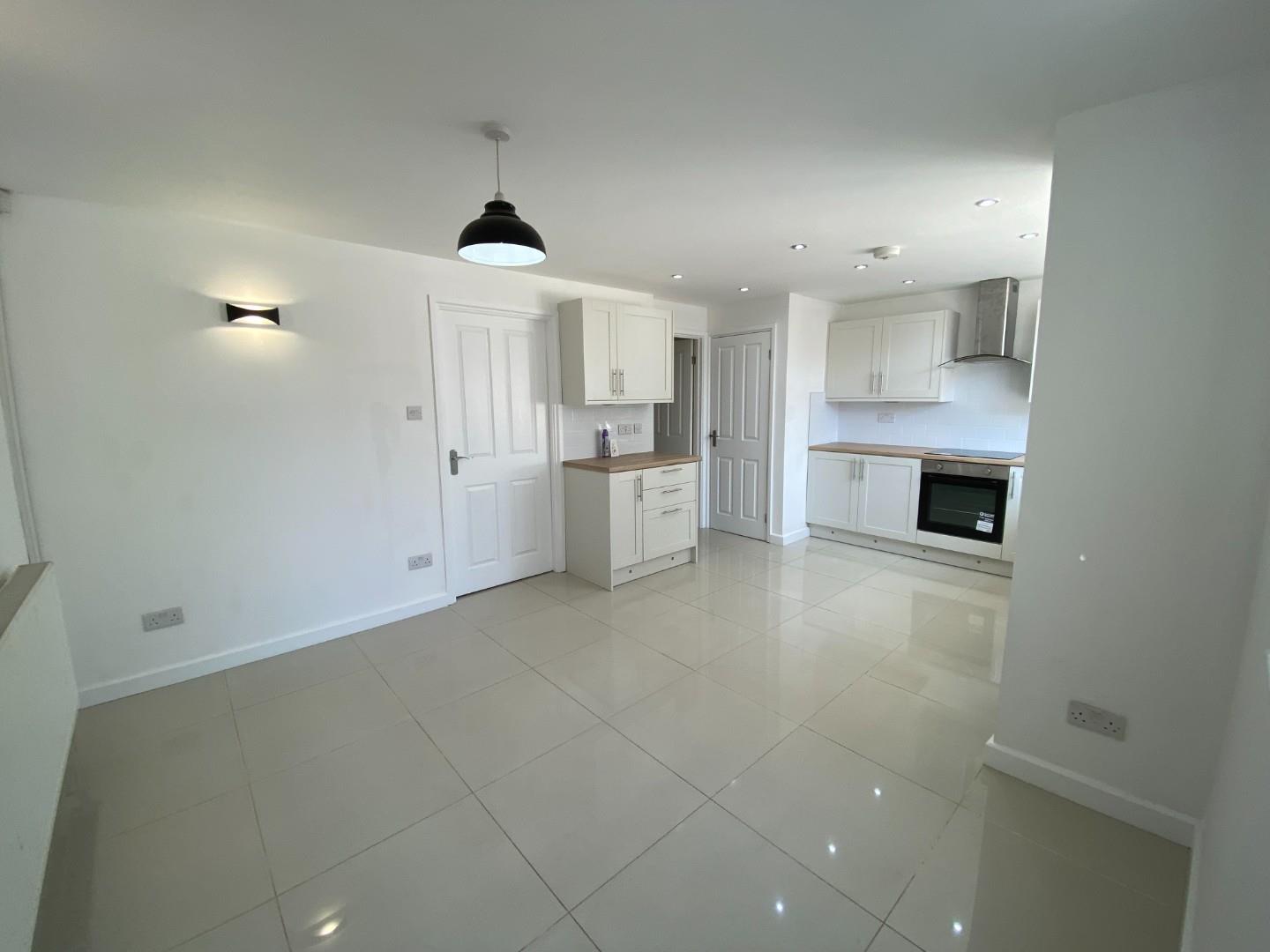 3 bed end of terrace house to rent in Agincourt Road, Coventry 10