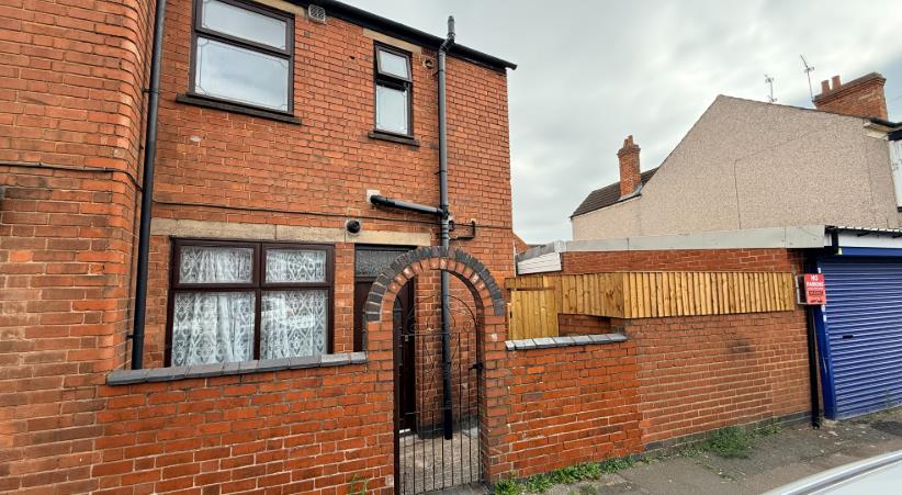 2 bed house to rent in Stoney Stanton Road, Coventry, CV6