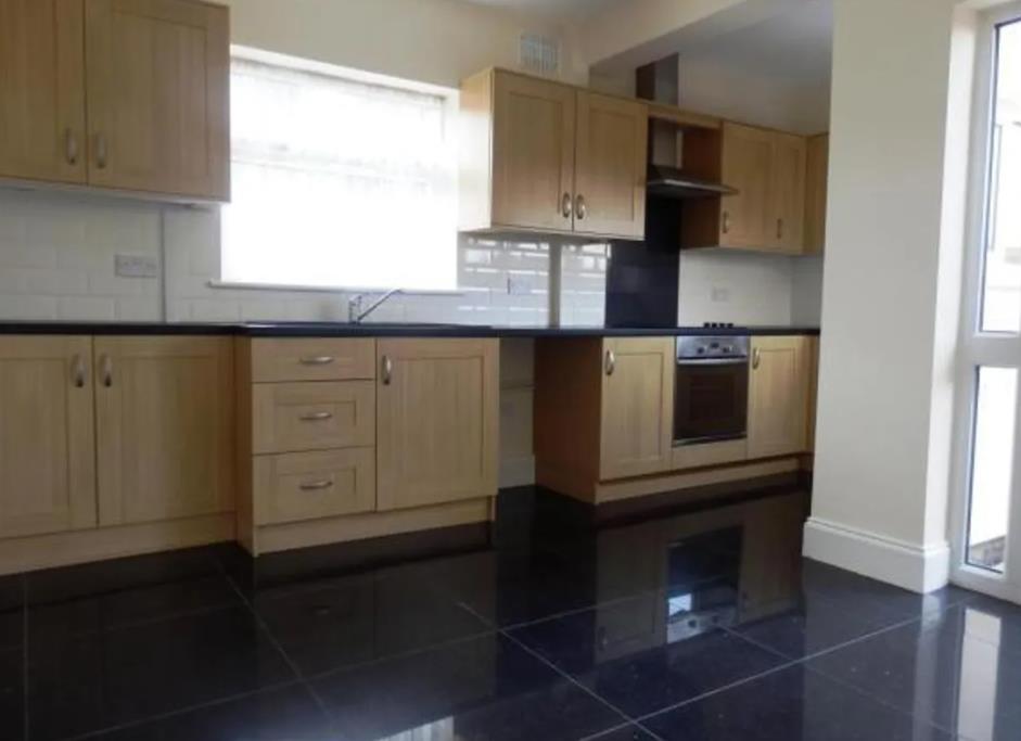 2 bed semi-detached house to rent in Johnson Road, Bedworth 4