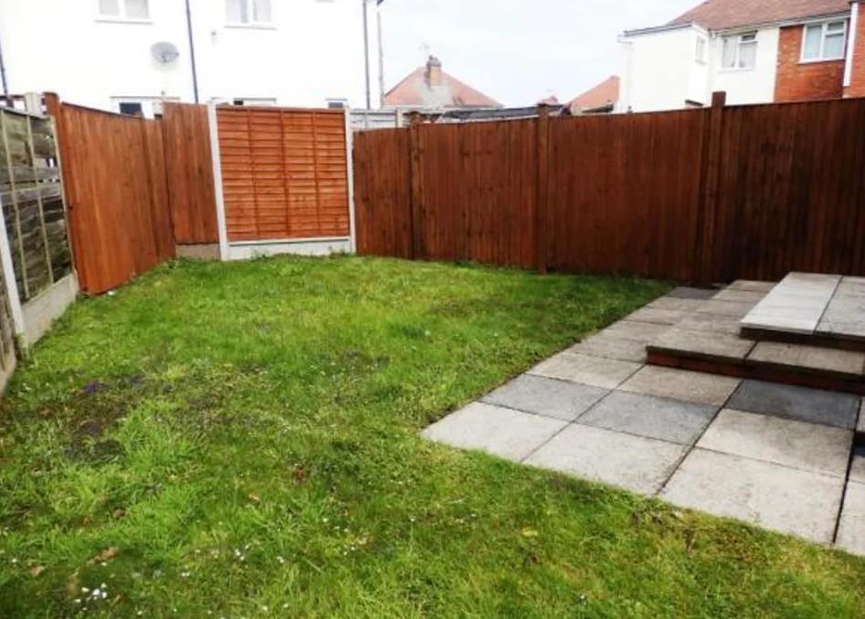 2 bed semi-detached house to rent in Johnson Road, Bedworth 8