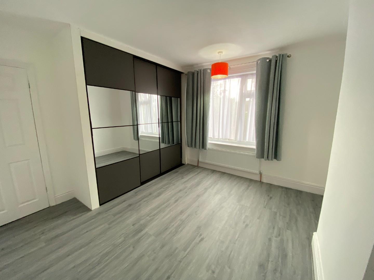 3 bed terraced house to rent in Mellowdew Road, Coventry 2