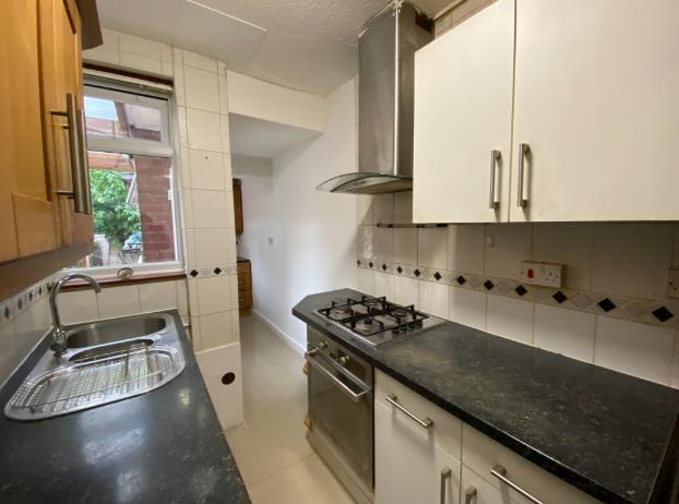 3 bed terraced house to rent in Farren Road, Coventry 5