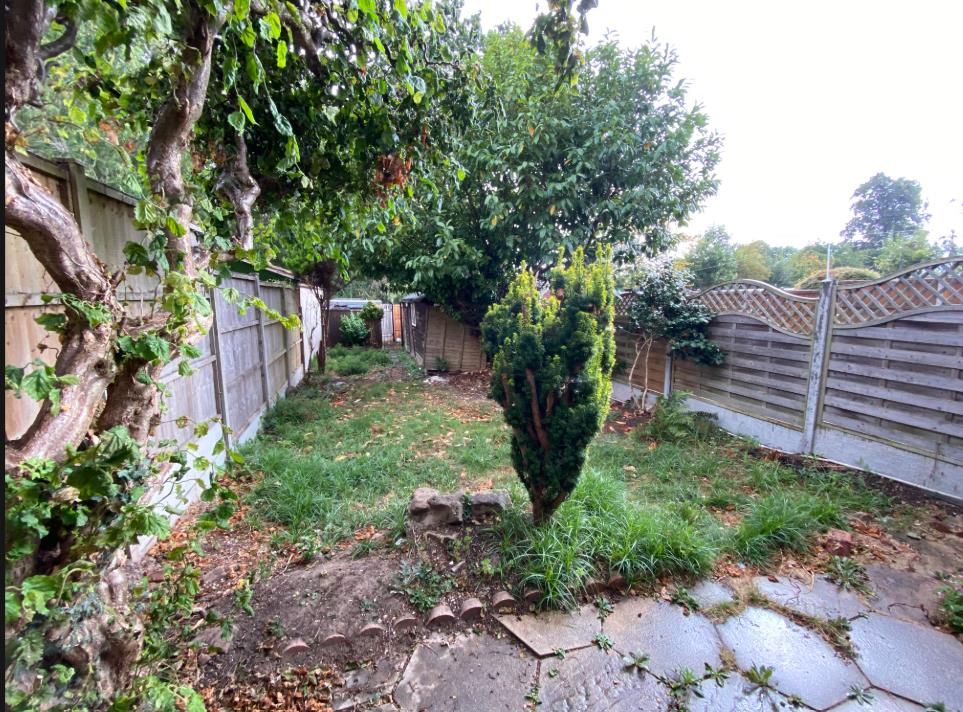 3 bed terraced house to rent in Farren Road, Coventry 3